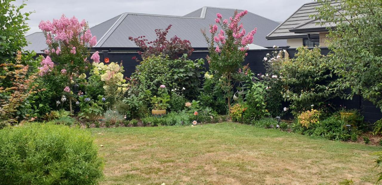 Cambridge Retreat Exterior foto